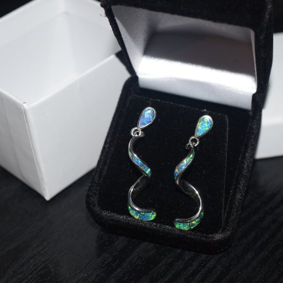 Vintage New In Box Ann Klein Sterling Silver Opal Twist Earrings - Picture 2 of 5